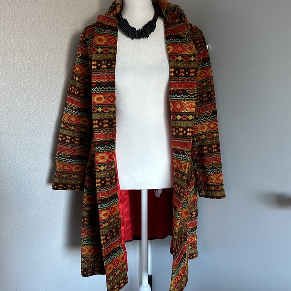 Amazing vintage thick tapestry coat. It is one of a kind - Picture 2 of 7